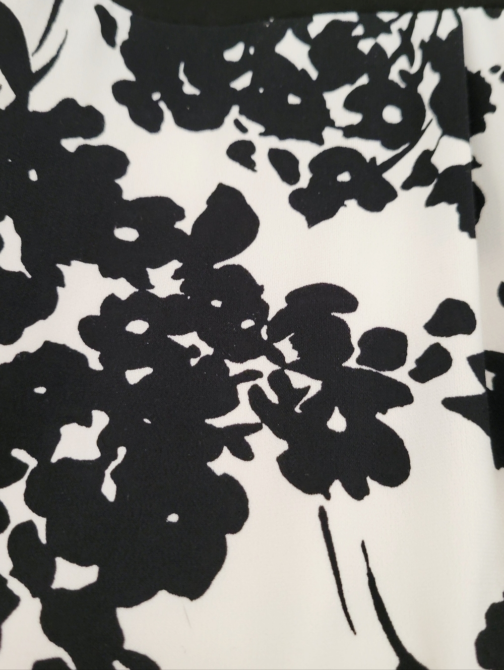 Jones Wear Black White Floral Midi Dress | Sleeveless Classic | Size 12 - Picture 3 of 6
